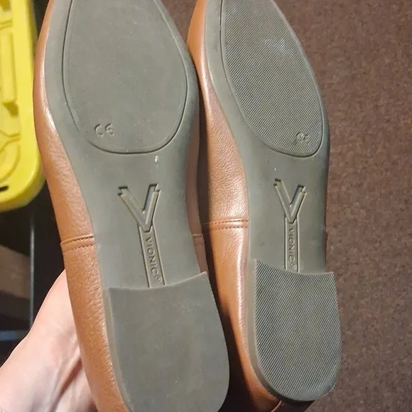 Vionic Brown Leather Slip On Ballet Flats 8 - Picture 3 of 6